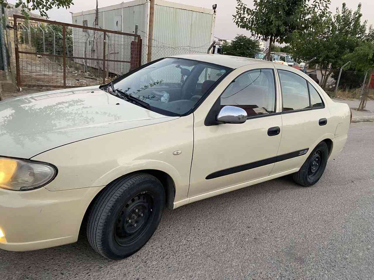 بەناوی خودای گەورە و مهرەبان نیسان سەنی مۆدێل 2012 بێ بۆیاخ  ساردە کوتی هەیە  پێش و دواکەپس تەنها بۆنیتی پەمپە گێر و مەکینە  بەشەرت  تەبریت سارد وگەرم بەشەرت سەنەوێ تازەیە 26/9/2027  تەحویل غەرامە بەشەرت بۆزانیاری زیاتر ***********،*********** السليمانية, العراق
