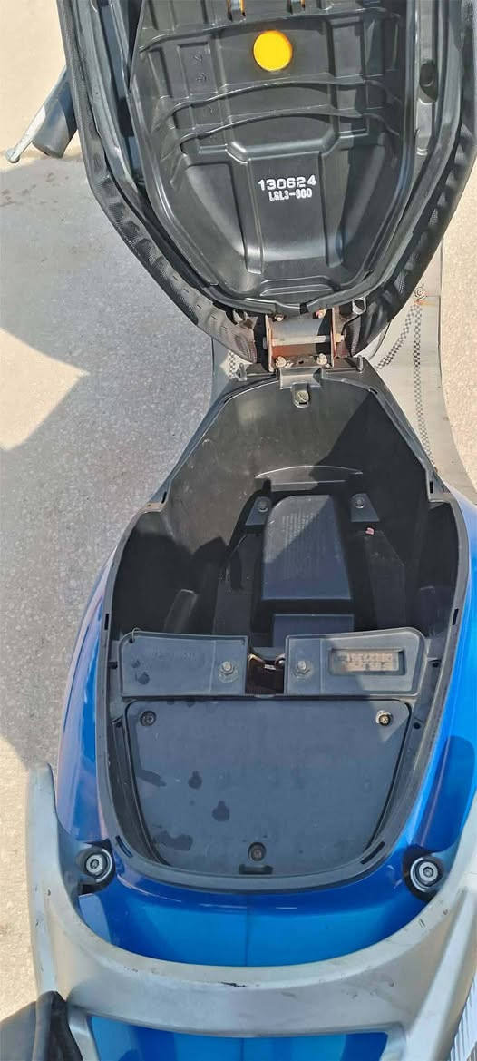 السلام عليكم كامكو في تو مديل .13. دراجة حاوية ستوهة طالعة من الحاوية على الفحص مكينة شلعة ومعدل خير من الله وين ما يعجبك تفحص. 850.وبيهة مجال حك الجية  مكان الدراجة نجف حي البراكية.  ( ***********)
