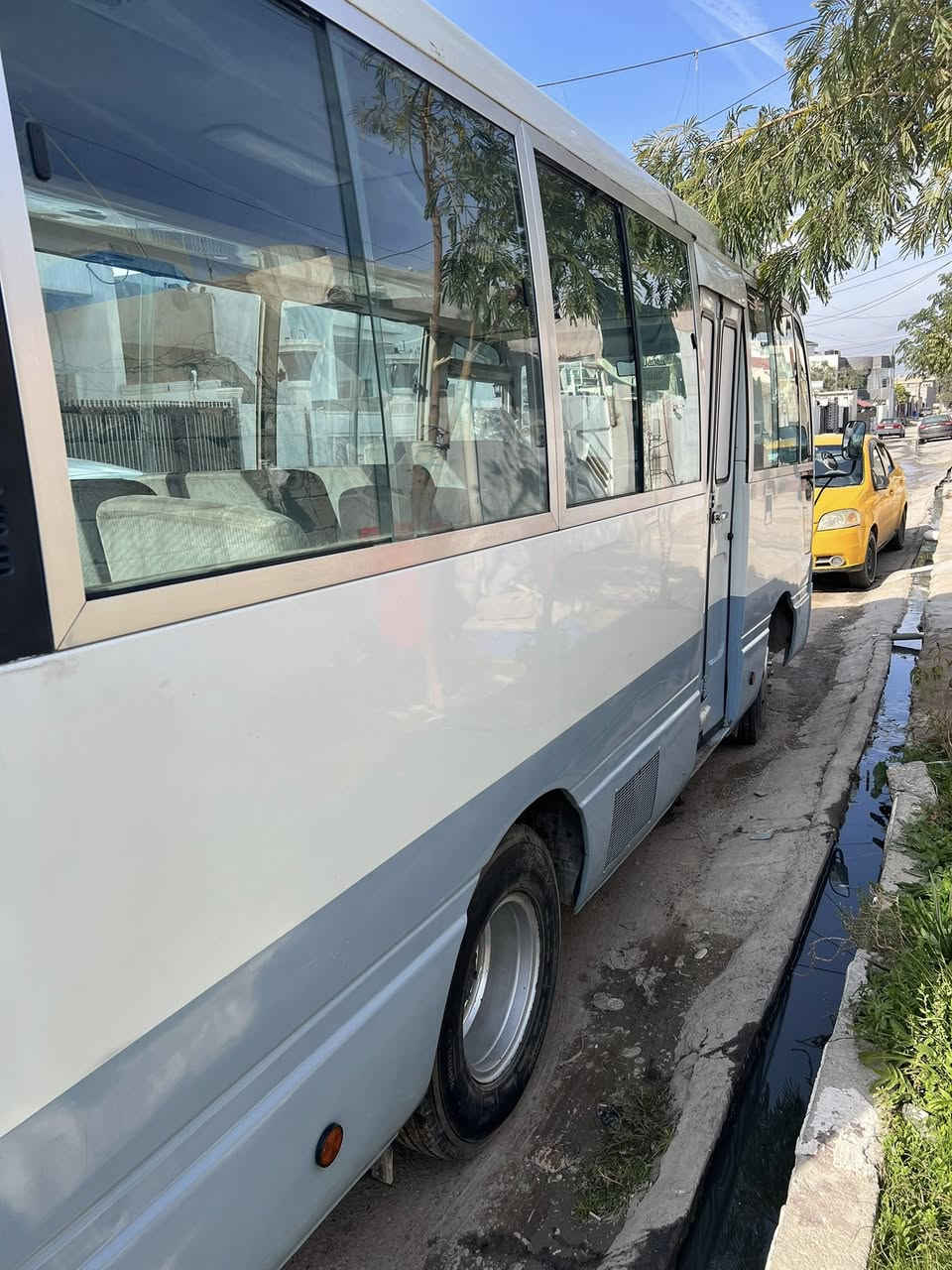 کۆستەر نیسان٢٠٠٣مەکینە بیلادی گاز مەکینە گێر ئاکسل هەمووی بەشەرت سعر ١٣٠ و مەجال ..
***********
شوێن کەرکوک
