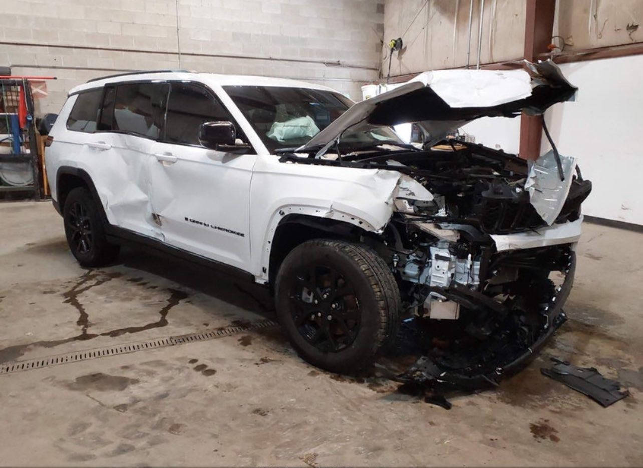 شراء جديد 

جيب لاريدو لمتد ٢٠٢٥فتحة وجلد  
ماشية٧٠٠٠
ابيعك واصل العقبة ب١٢٠ قفل الاستفسار الاصال على الرقم ***********
