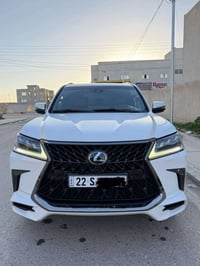 لكزس كورو • ٢٠١٩ • ٢١٠ ألف