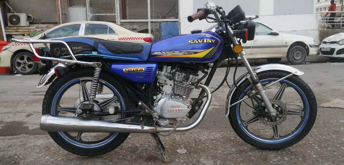 سافين خمس غيارات كهرباء شغال منفس بي موديل 2020 المكينه كبس المكان شارع ١٠٠ يم النگه السعر ٤٠٠ الرقم *********** واتس
