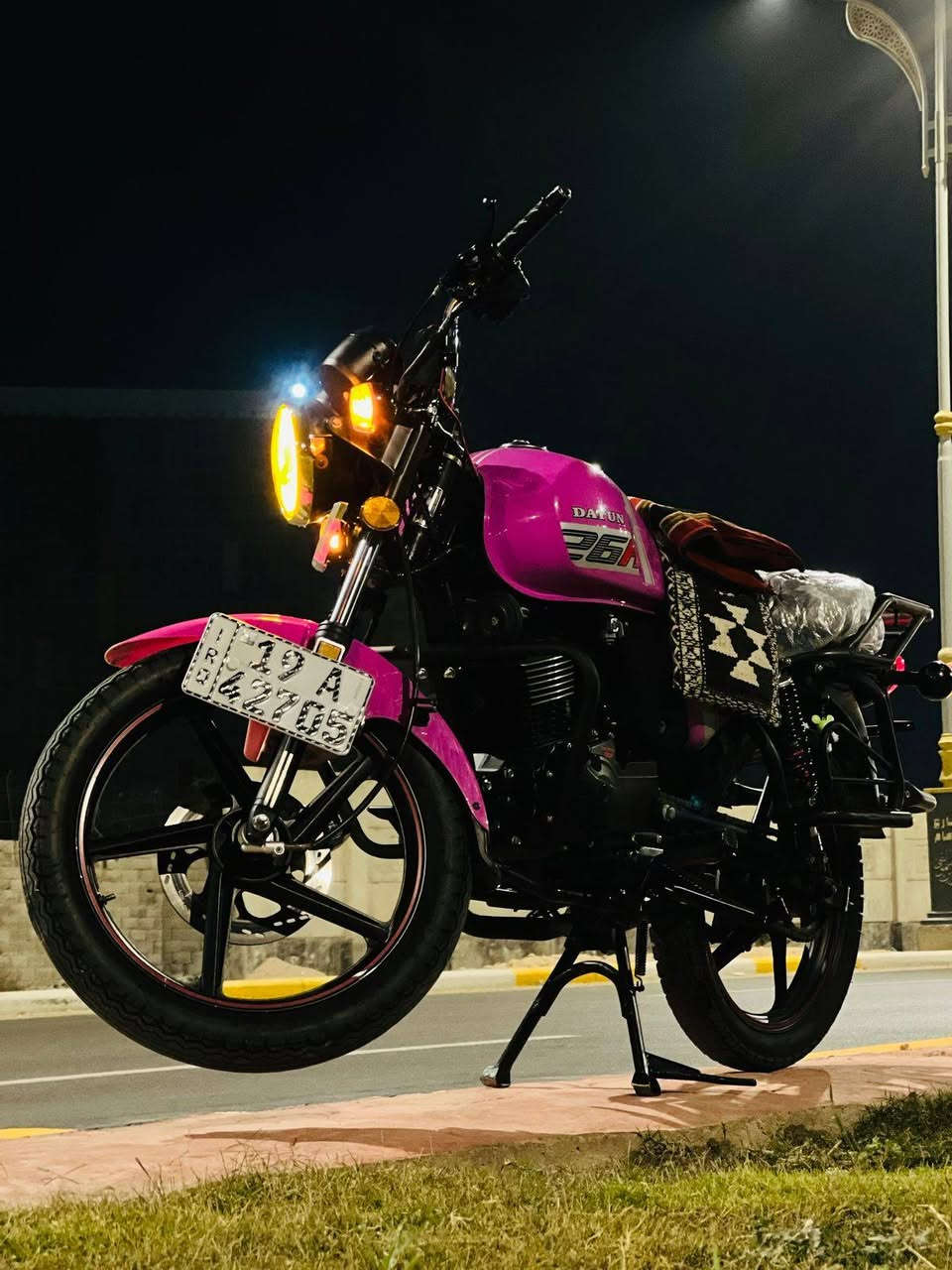 اسلام عليكم
دايون نفخ لون مميز  بنفسجي مديل 23 كفاله عامه 
سنويه ورقم بسمي تحويل ثاني يوم وصل معرض بسمي محرك 150cc كتابة حمرة دراجة جديدة كلش
 كهربائيات شغالة كلهة 
مكان كربلاء حي العامل الأستفسار //***********
