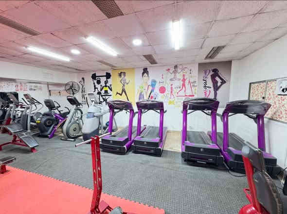 تعلن صاله باور جم النسائيه عن افتتاح الشفت الصباحي من الساعه ال٩ الى ١٢ صباحاً 
والشفت المسائي من ٤ونص عصراً الى ٨ مساءا 

ملاحظه:-سعر الاشتراك ٢٠ الف يشمل الكورس+الرشاقه والحديد+ساونا

العنوان :-المجمع السكني /سوق الجامع /الطابق الثاني لمجمع الرحمه الطبي

للاستفسار  من إدارة القاعة النسائية 

الاتصال :- ***********

وتساب :- ***********
