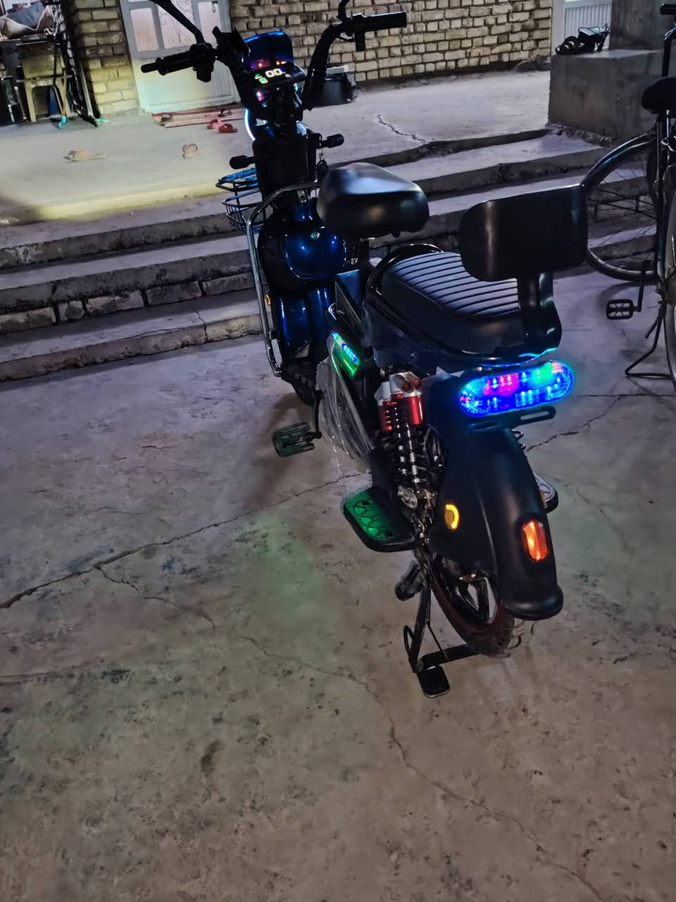 سلام عليكم ورحمة الله وبركاته عندي موطور شحن للبيع السعر 400


**إذا كنت صاحب هذا الإعلان وتريد حذفه لأي سبب، رجاءا أرسل رسالة إلى الدعم الفني**