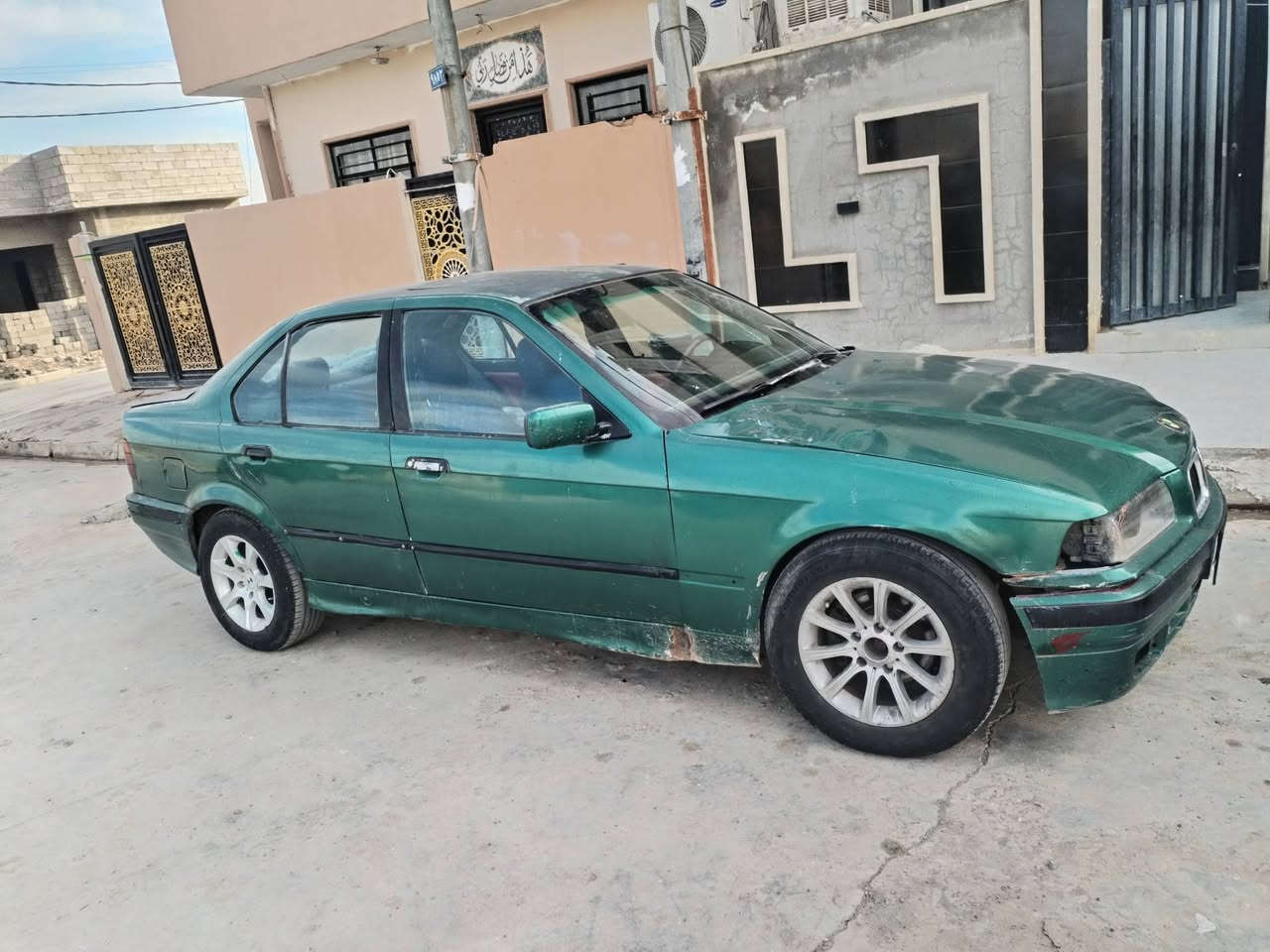 سلام عليكم ابيعك تفصيخ وبسعر مناسب محرك 525 كبس دجتال ولباقي كدام العين رقم اخضر مل ورثه ابيعك تفصيخ روح حول تبقه يمك سعره 13 ورقه بيها مجال بسيط *********** مكاني الموصل
