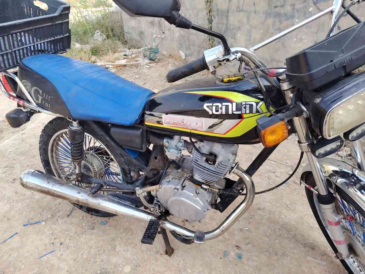 دراجه إيراني مستعجل عل بيع اليريد يتصل أو يراسل عل خاص *********** السعر ٣٠٠ بي مجال
