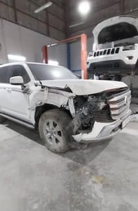 للبيع 2025 سلك بيه حادث على حطتها ابيع مستعجل السعر 225 ورقة قفل للاتص...