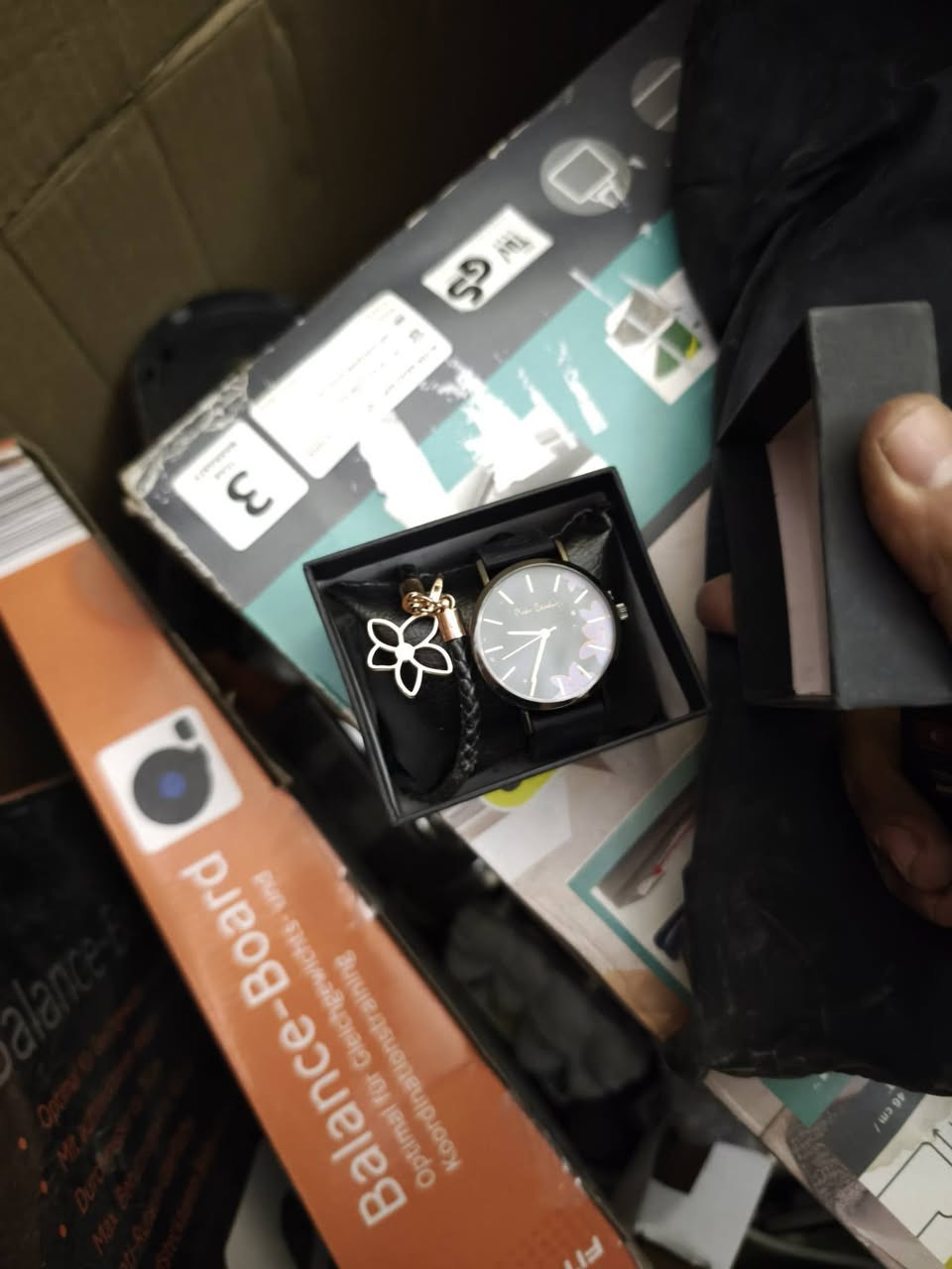 مخزن كامل للبيع شلعه فحم
البصره 
***********
