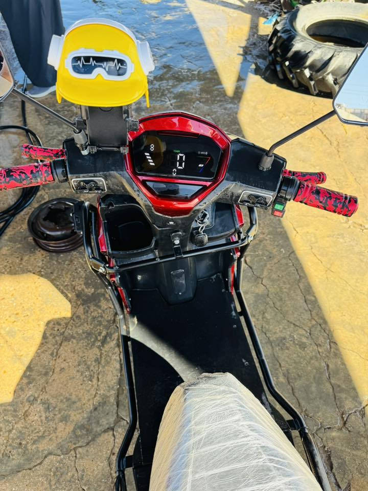 للبيع
دراجه شحن 2025 GT 

مستخدم شهر واحد فقط 

شرط الفحص 

للاستفسار ***********
