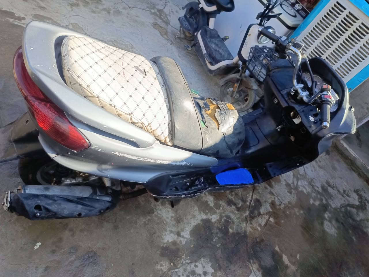 ياماها ماجسته دبل رون شغاله جاهزة من كلشي سعر 450وبيه مجال مكان حيدرية خان ***********
