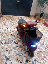 مطور نفخ • دراجة كهربائية