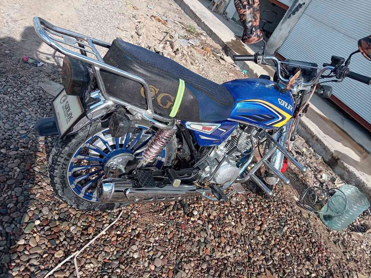 اسلام عليكم موطور للبيع نضافه ونشاط خير من الله محرك شرط مامفتوح كهربائيات سلف شاشة شرط ***********
