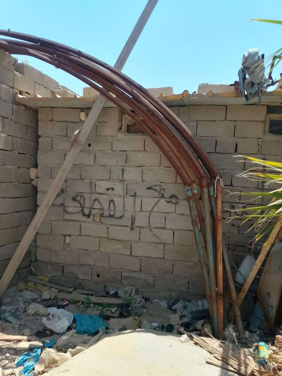 سلام عليكم
جادر موكب الطول6 متر والعرض 4متر سبب البيع شتريت خيمه السعر 175 مكان الزبير دور الضباط  ***********
