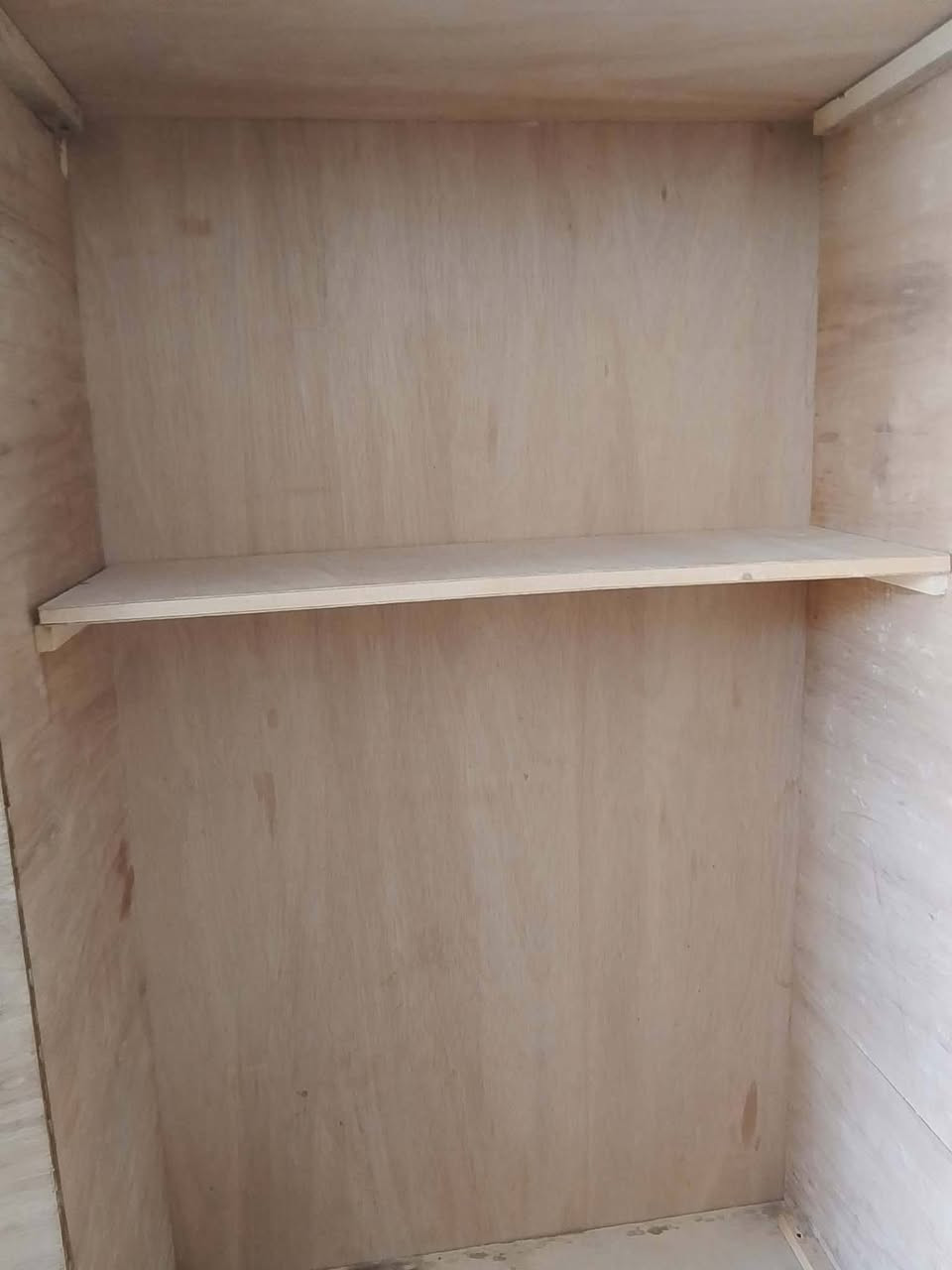 كنتور مستعمل ثلاثة أبواب تسكام للبيع بسعر مناسب مكاني الشوملي ويوجد خدمة توصيل ***********
