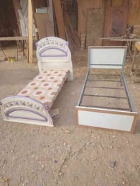 جربايات للبيع مستعملات بس كلش نضاف سعر الوحده ٦٠ الف 07808393161