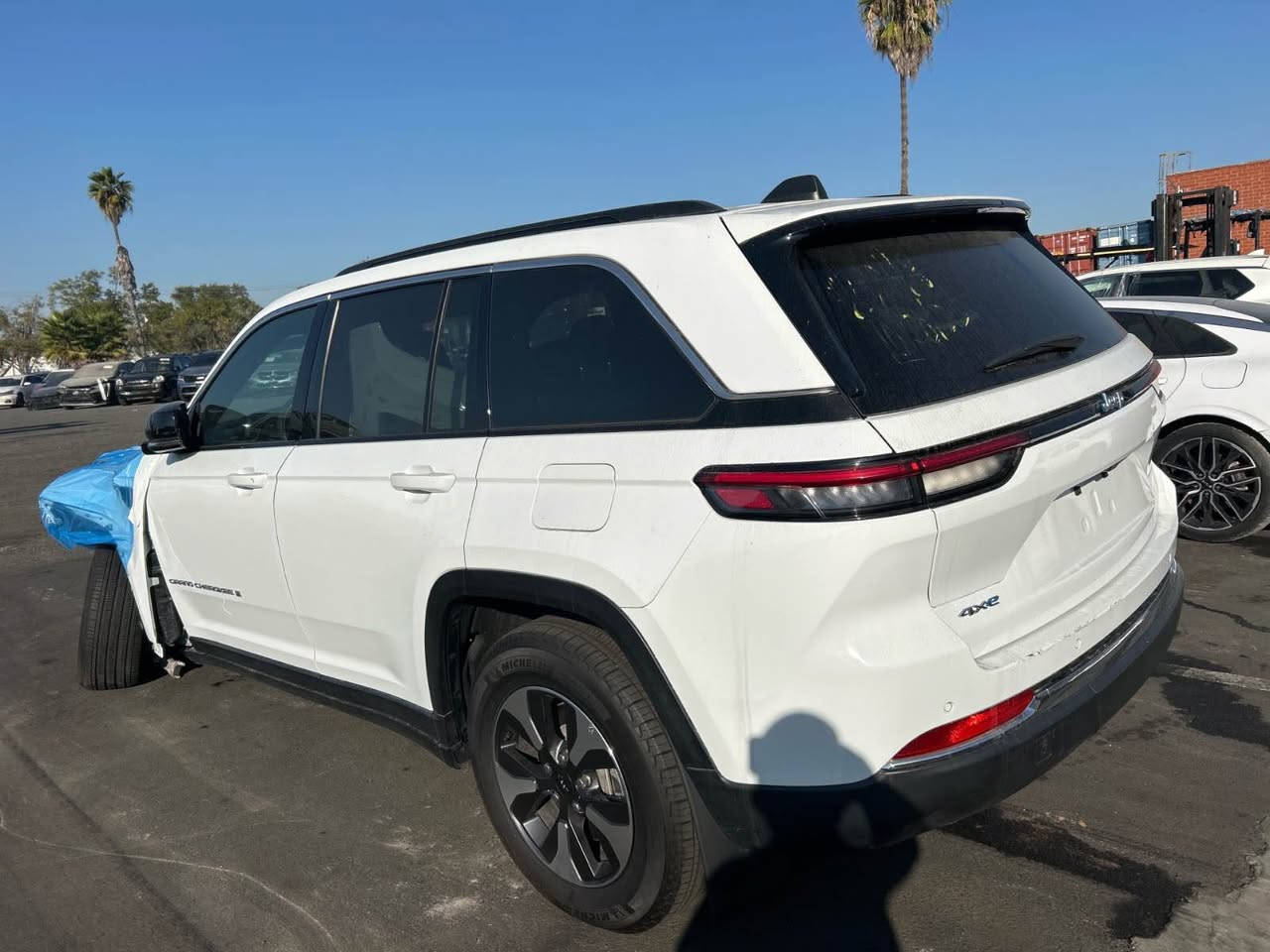 JEEP GRAND CHEROKEE LIMITED 4XE (EV) 2024

حاليا في العقبة 
للتواصل *********** البصرة, العراق
