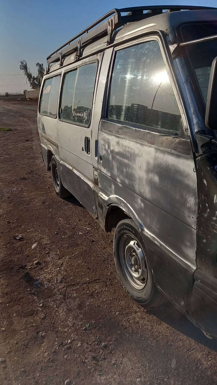 السلام عليكم كياللبيع موديل ٩٣محرك وكيرجديد السنويةلل ٢٧ والسعر ٢٢بغداد ***********
