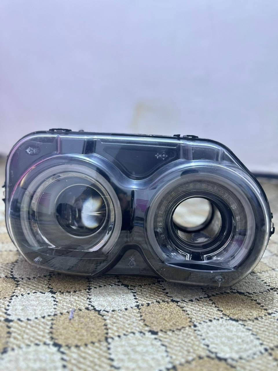 لايت جالنجر بلادي اصلي منظومة زنون كامله وبي اضاءة من الفتحه جديد شغال كلش حلو حتى الفيش مالته موجوده جيب وشد 
بسعر مناسب *********** مامتواجد على الفيس
