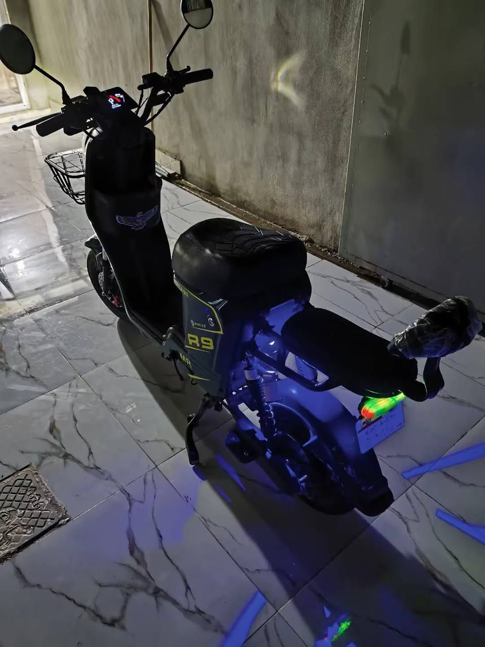 ار 9 ونلي كوري مار ضوء عالي ناصي بطاريات شركه يمشي 109 لون زيتوني السعر 500 الف  وبي مجال شي قليل


**إذا كنت صاحب هذا الإعلان وتريد حذفه لأي سبب، رجاءا أرسل رسالة إلى الدعم الفني**