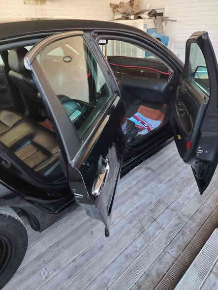 السلام عليكم
امبالا للبيع موديل 2013
رقم بغداد تحويل ثاني يوم 
مواصفات LTZ فول 

الون اسود 

كشنات جلد 

فتحة سقف 

تدفئه بل كشن

تبريد تدفئه فول 

كير + محرك ابشرط 

كهربائيّات كله شغاله

سياره مامشتغله خط 

السعر ٧٧ وبيه مجال 

اتصال ***********

واتساب
