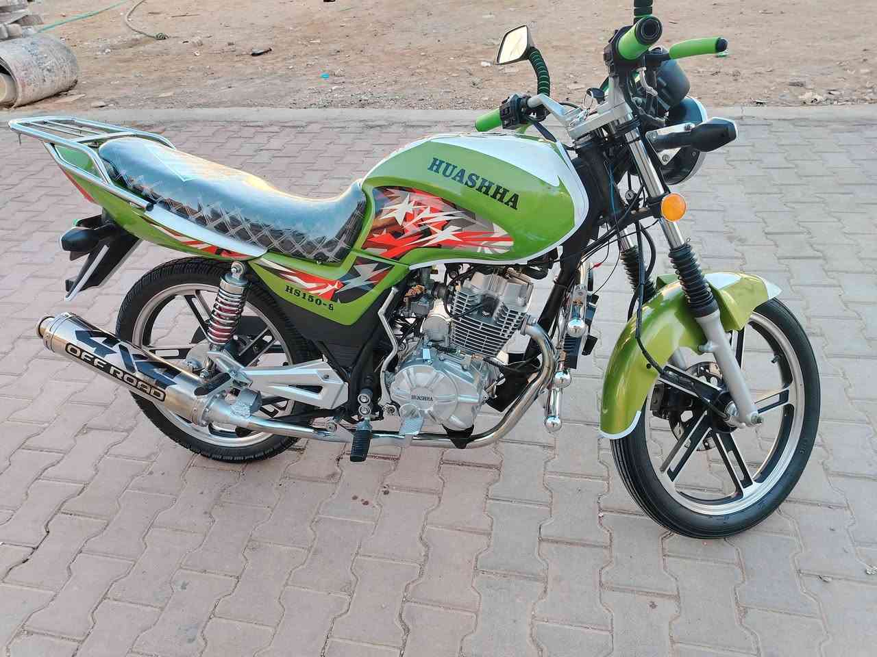 ياالله موطور هيوشه مسجل وكامل لوحات مدكوكه علي الموطور كله جديد وشغال محرك مكفول تحويل ثاني يوم السعر مليون و300 مكاني رمادي تأميم ***********
