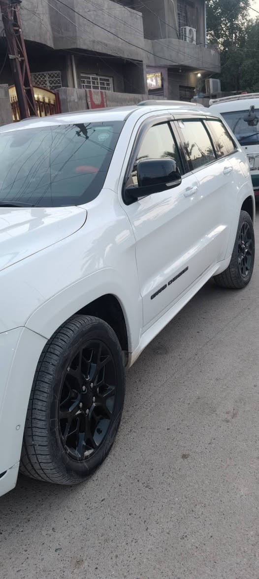 السلام عليكم
موديل 21S
فول مكفوله كفاله عامه
رقم سليمانيه تحويل مباشر
مكاني بغداد بدون مراوس 
3شدات و60
***********
