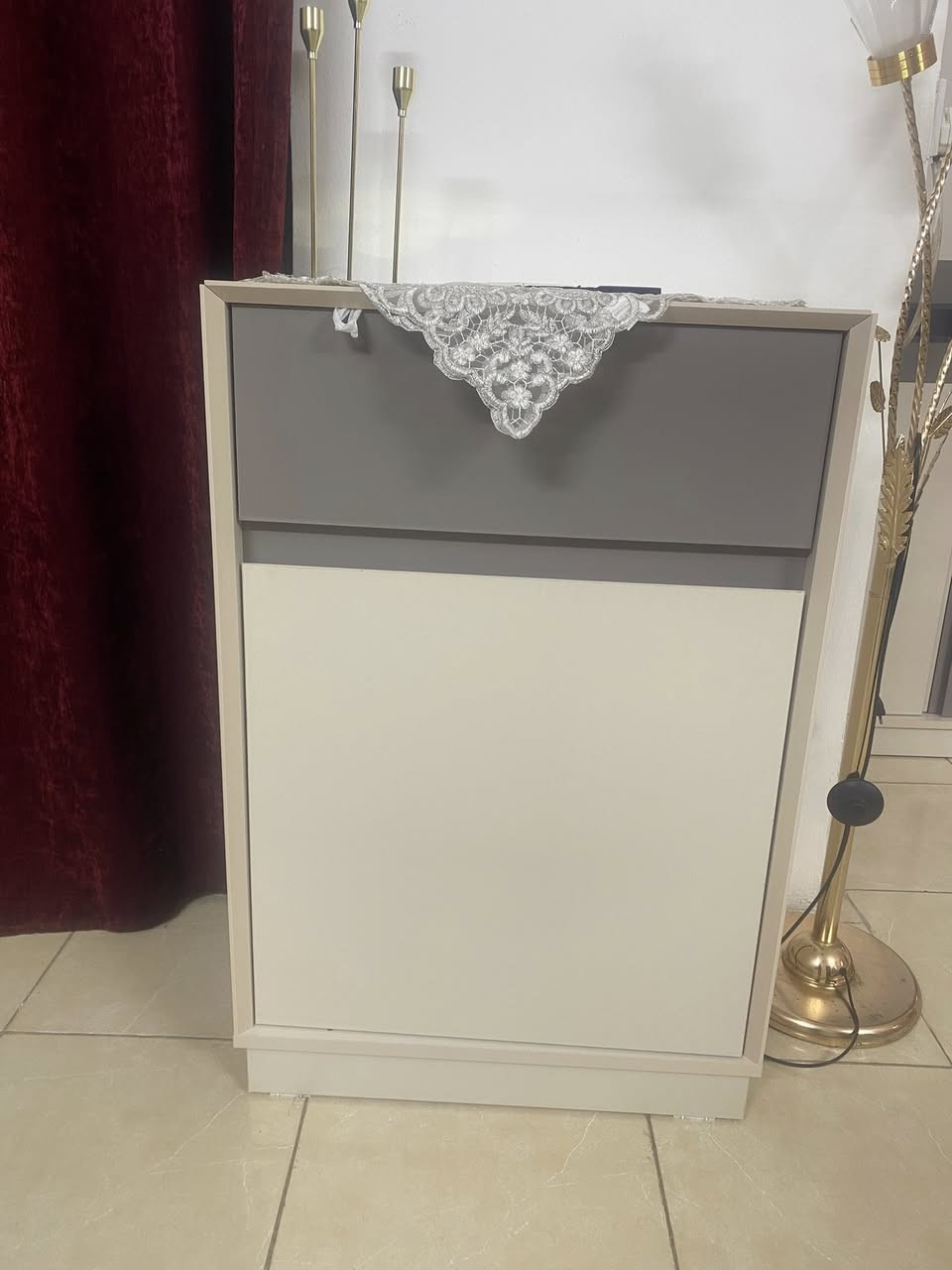 غرفة نوم تركية (9) قطع جديدة نضافة 100‎%‎
السعر : 1700 وبيهة مجال 
الاستفسار : ***********
