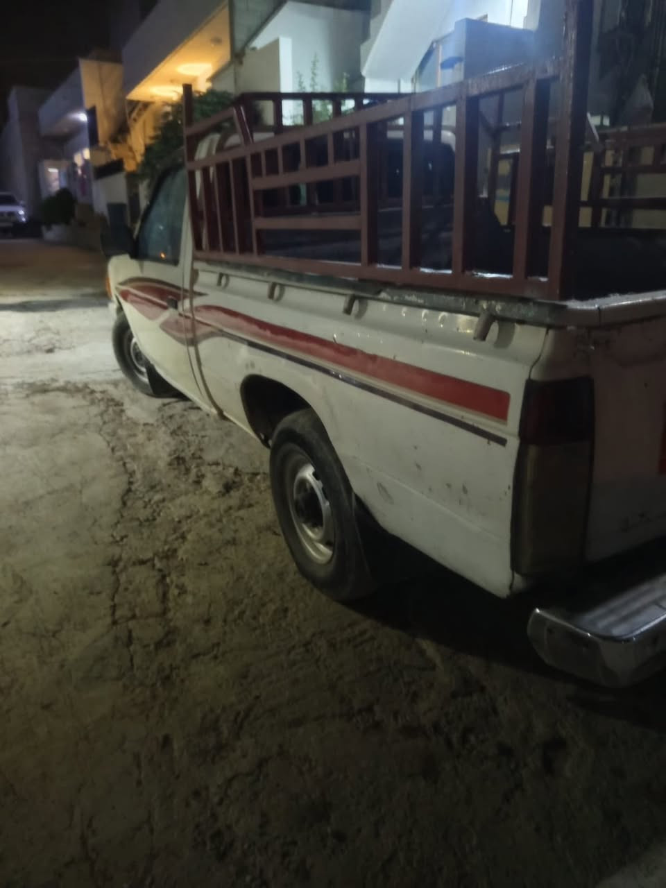 ئەم نیسانە بۆ فرۆشتن مۆدیلی ١٩٨٨ مەکینەی ٢٠٠٢ وە ئارم پلاستیک سلیمانیە بە شەرت مالی کەسابەتە سعری٢٥$معامەلەی برایانە کێ موشتەری بو تەلەفون بکات لە سلیمانیە
***********
ئەدمینی❤️.
