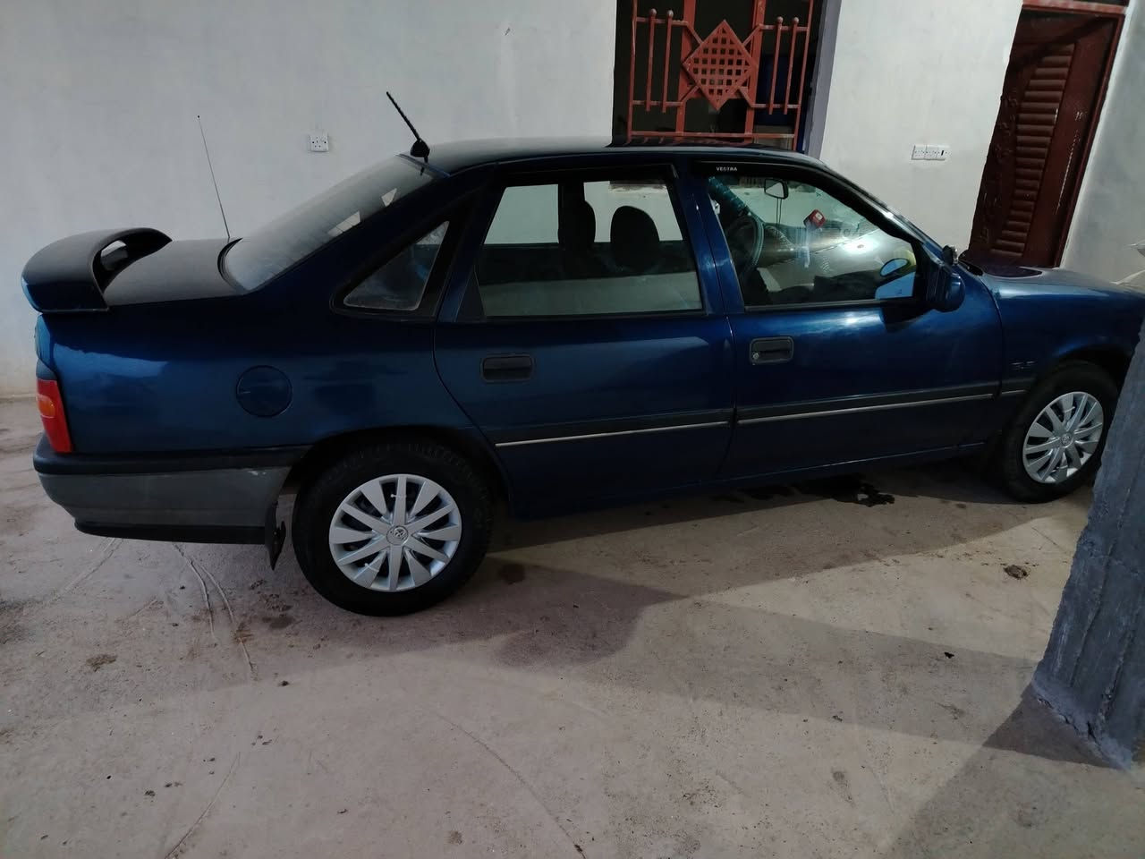 سلام عليكم
سيارة مال بيت 

اوبل فكترا حجم 16

رقم نينوى كابون بنزين بيه 

اتصل وتدلل 48وبيه مجال 

العنوان القياره المكوك 

رقم موبايل ***********
