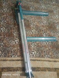 قاطعه مال سيراميك حجم 120 استخدام واحد بعدها. بجيس. سعرها 60 الف 07730...