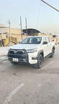 2024 كويته ماشية ثمنتالاف السيارة جديده بغداد متواجد بس عل رقم 0773382...