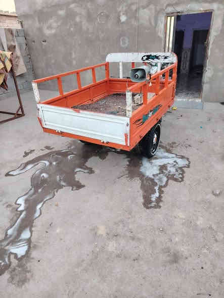 سلام عليكم ستوته تعمير كله جديد  محرك كارتون دور الشرطه مقابيل التاميم رقمي *********** مكلف بنشر خاص ماجاوب السعر1900وبيهه مجال قليل
