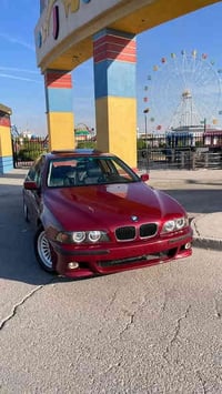 بي ام صقر للبيع موديل 1996  حجم 528اصل  لون ماروني السياره جاهزه من كل...