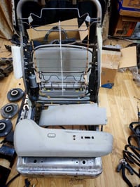 للبيع بخدمتكم توصيل جميع محافظات العراق ٠٧٨٤٠٠٠٧٥٣٠ تفصيخ اصلي فقط كشن...