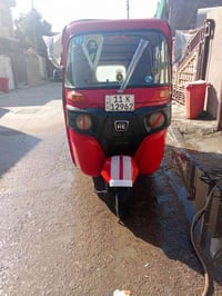 تكتك 18 رقم وسنويه تحويل ثاني يوم ب 5200 وبيها مجال مكان كماليه 077124...