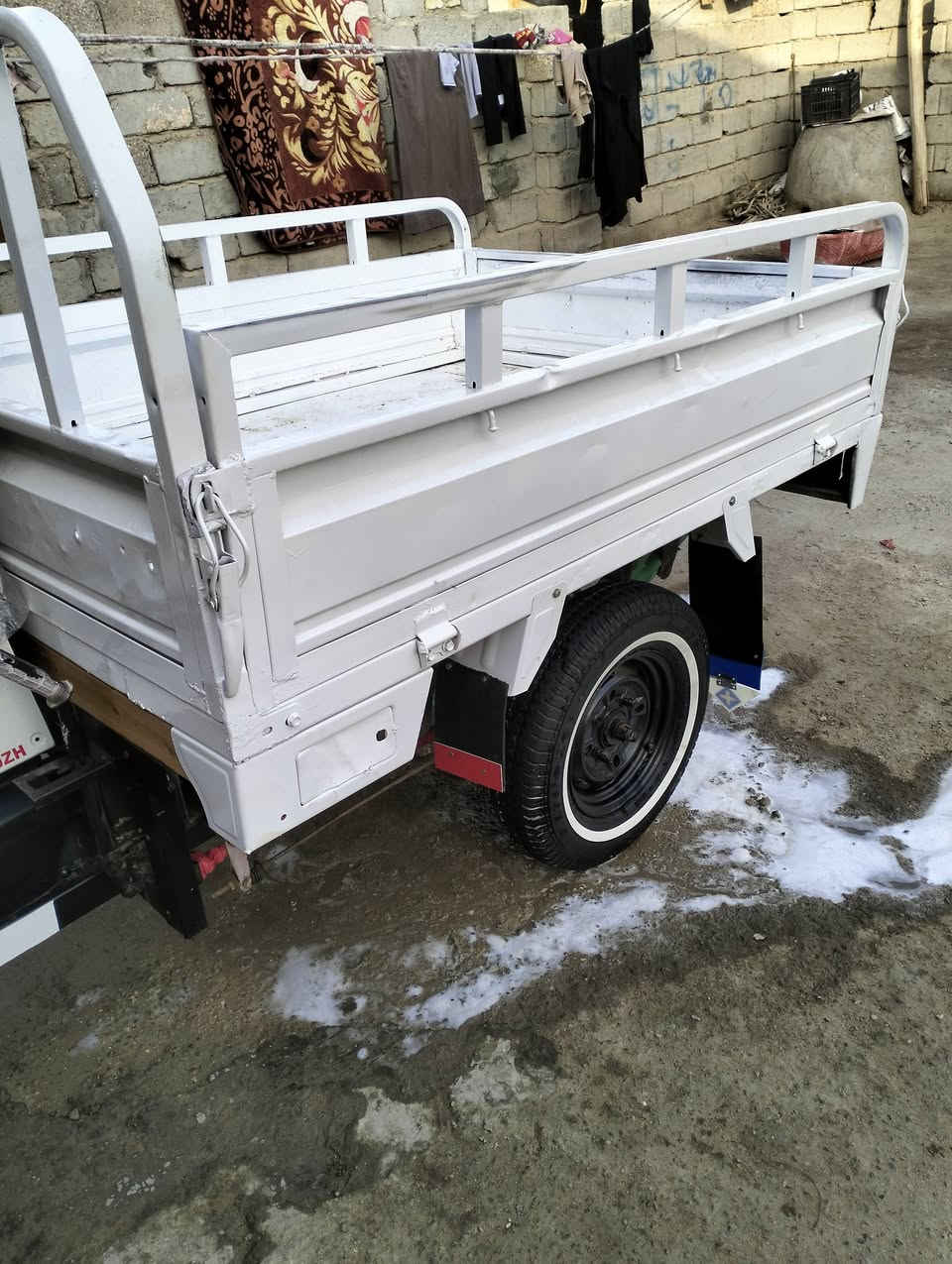 سلام عليكم ستوته موديل  2014 رقم وسنويه اصولي مداور ثاني يوم تعمير كله جديد السعر 1650 وبيها مجال الشراي يتصل ***********
