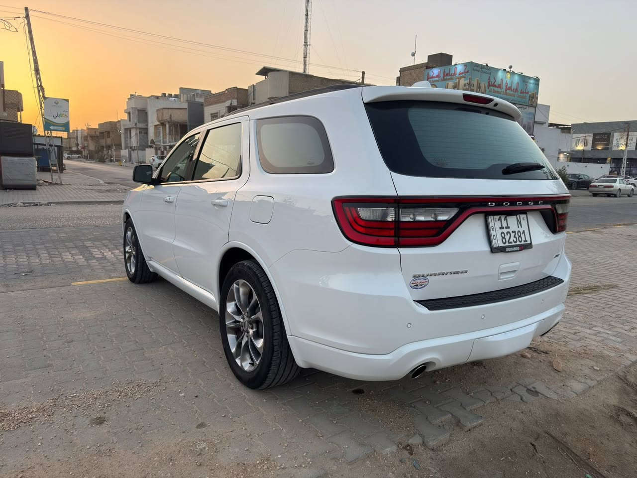 دودج دورنكو مويل 2020 خليجي
محرك 6 سلندر 3600
ماشية 130 
فول GT
داخل عسلي 
كشنات تدفئة خزن ميموري 
ستيرن تدفئة
شاشة كار بلي نظام Uconnect
فتحة 
شفتات ستيرن 
تحكمات ستيرن فول ماعدا الرادار 
شاشات خلفية للركاب بلادي 
باب خلفي كهرباء 
ويل 20 
حساسات امامي خلفي 
اوتو ستوب
بنيد 3 فتحات بلادي
داش كام 
تخم تاير جديد جديد
رقم بغداد شبه مميز انلكيزي الجديد
كير ومحرك مكفولات
دهن كير جديد 
السيارة وارد خليجي مكفولة من الضربة والصبغ السيارة جديدة مثل ما موضح بالصور وبالحقيقة احلى 
السعر 300$ وبي مجال
تلفون *********** مكلف ب النشر رقم صاحب السياره
