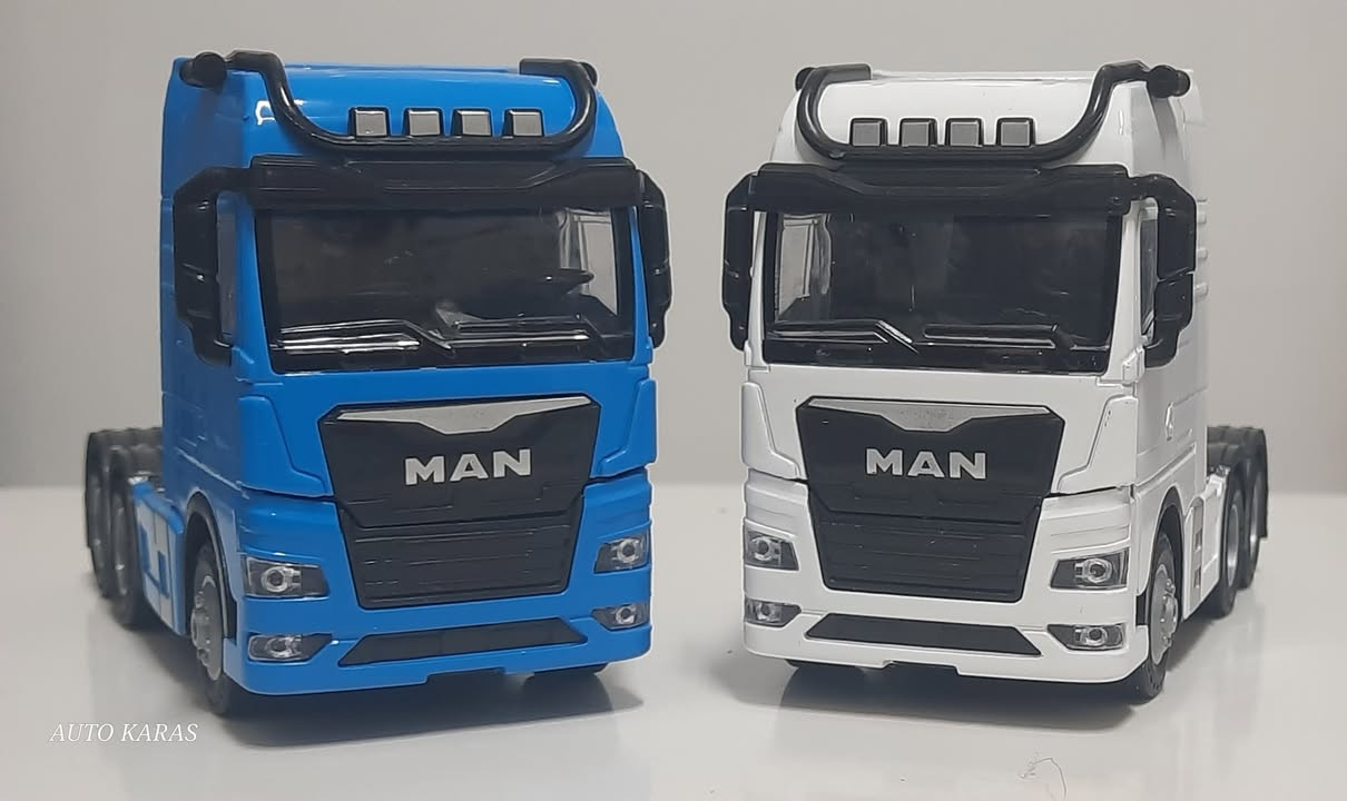 ✅️ متاح         
                                  كابينة    MAN
1 : 36
ماكيت خامة معدن ممتازة 
إضائة فوانيس أمامية 
صوت موتور 
كاوتش متحرك 
مقاس  12  cm

#AUTOKARAS 

https://www.facebook.com/share/1H48MeTJXa/
👈 متاح موديلات بمقاسات وأسعار مختلفة


**إذا كنت صاحب هذا الإعلان وتريد حذفه لأي سبب، رجاءا أرسل رسالة إلى الدعم الفني**