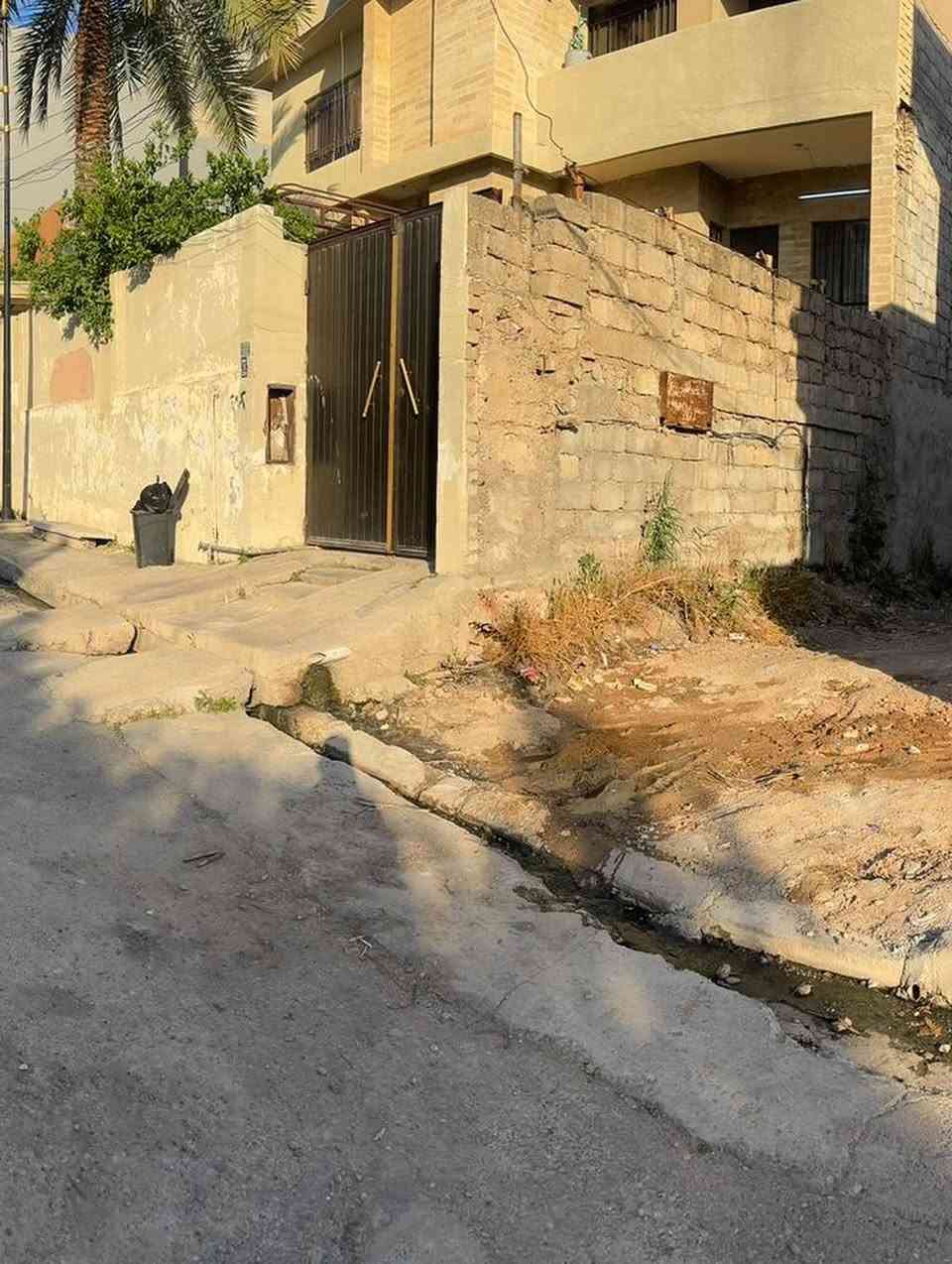 السلام عليكم 
قطعة ارض للبيع بسعر مناسب
📍موصل / حي العربي قرب جامع الشهيد حسن
♦️مساحة 100 متر 
♦️واجها 5 متر 
♦️اتجاه غروب 
للاستفسار اكثر مراسلة الصفحه او الاتصال
علق ب تم يصلك السعر عل خاص 
نستقبل كافة العروض العقاريه عبرة الواتساب او رسلونا نجي احنا انصورها 
للاتصال ☎️☎️☎️☎️☎️
📱📞***********
📱📞***********
زرونا موقعنا الكائن موصل سايدين حي البعث
