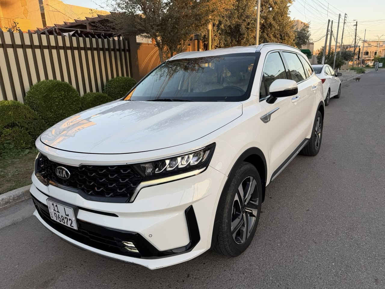 كيا سورنتو خليجي موديل 2021   رقم بغداد باسمي                محرك 6 سلندر فول عدا فتحه  مكفوله مو الضربه والصبغ ماشيه 35 بيه طخه صغيره بلباب مواصفاته جنطه كهرباء 7 راكب كشنات جلد بردات بصمه تشغيل كشنين كهرباء وباقي مواصفات معروفه سياره جاهزه بدون اي نقص مكاني بغداد جهاد الاطباء السعر 263

***********
