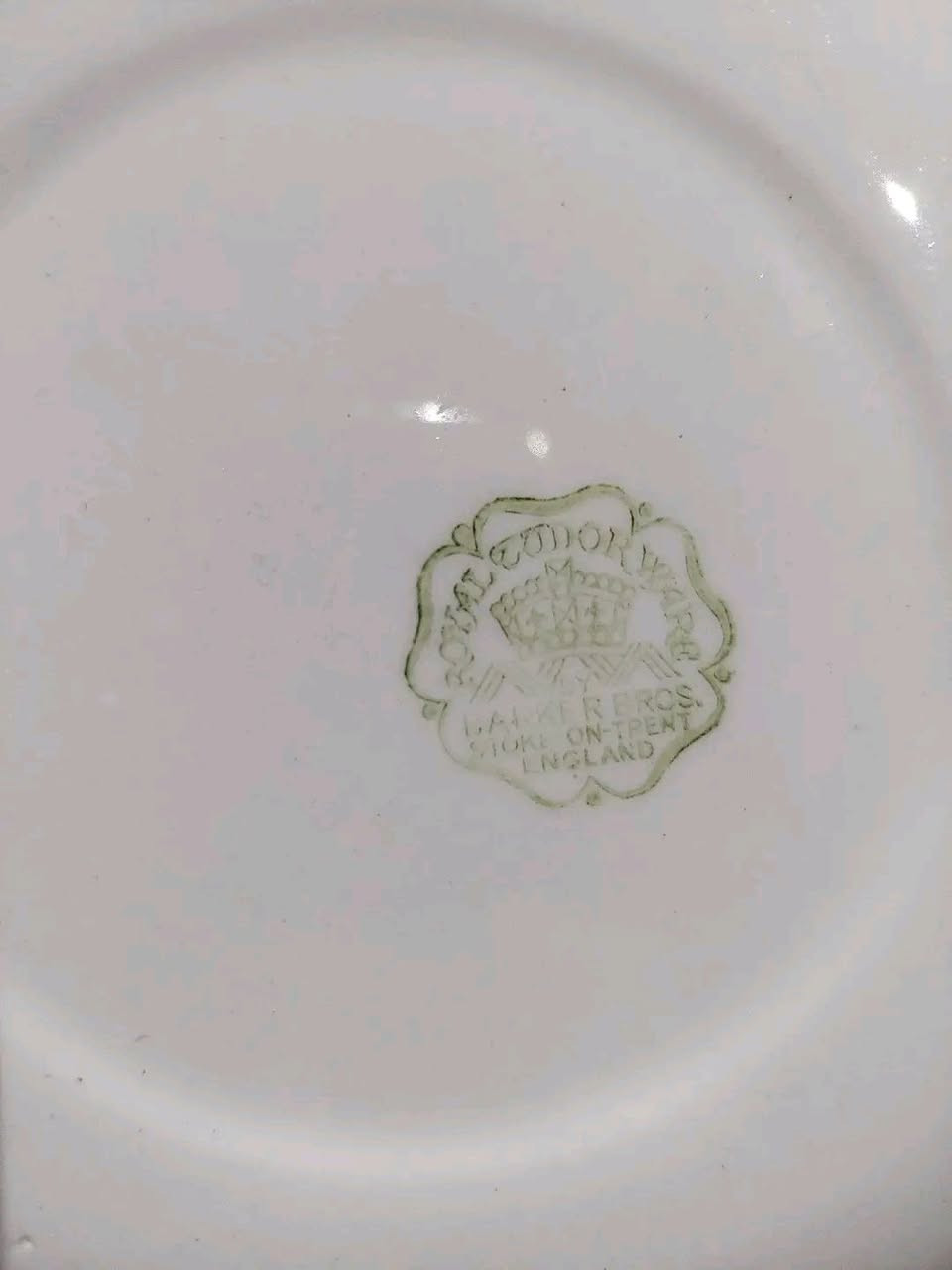 صحن للديكور كلش أنتيك يصور طاحونة الهواء الهولندية ،بتفاصيل رائعة،مختوم
القطر : 15 ونص سم
السعر : 6 الاف


**إذا كنت صاحب هذا الإعلان وتريد حذفه لأي سبب، رجاءا أرسل رسالة إلى الدعم الفني**