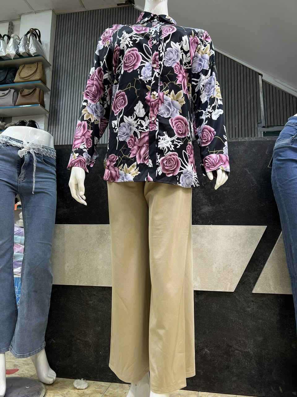 #سوتات_نسائي موديلات تجنن  ✅👍

#قياسات 40____54 حسب الموديل 

#العنوان الديوانية شارع الوكفه قرب فلكة العلماء مجاور سيراميك عيسى ابن مريم (مجمع النور سابقاً) ✅

#تتوفر_خدمة توصيل داخل الديوانية ولجميع محافظات العراق ✅
#للحجز مراسله الصفحة او الاتصال *********** واتساب.✅
