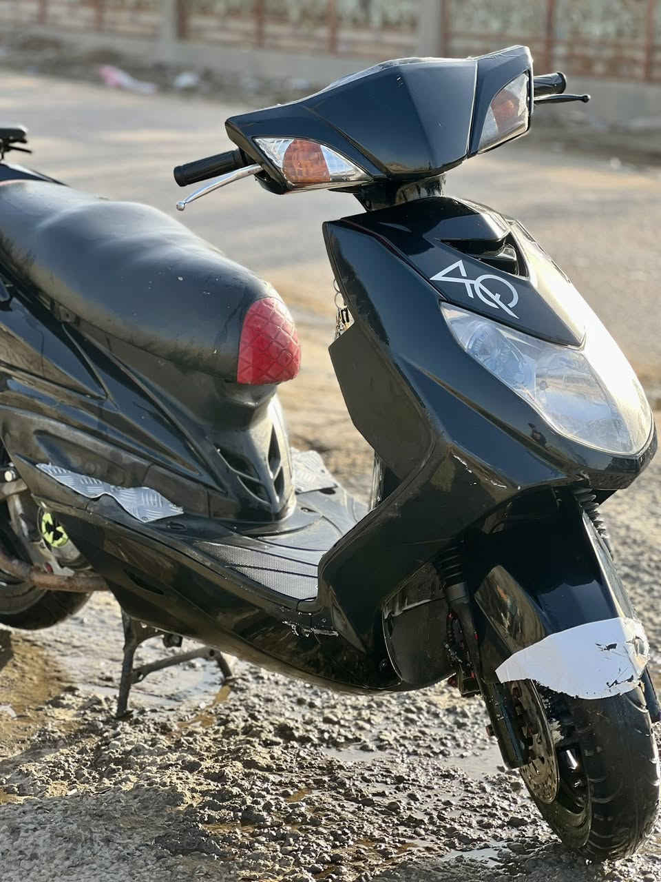 السلام عليكم
دراجة سگنز للبيع الدراجه مكفوله و نضيفه كلش مابيهه اي نقص سلف و هندر و الصالنصه البلاديه موجوده و كلشي واضح ب الفيديو السعر 650 و بيهه مجال
 ‭0771 896 9876‬ متواجد واتساب
