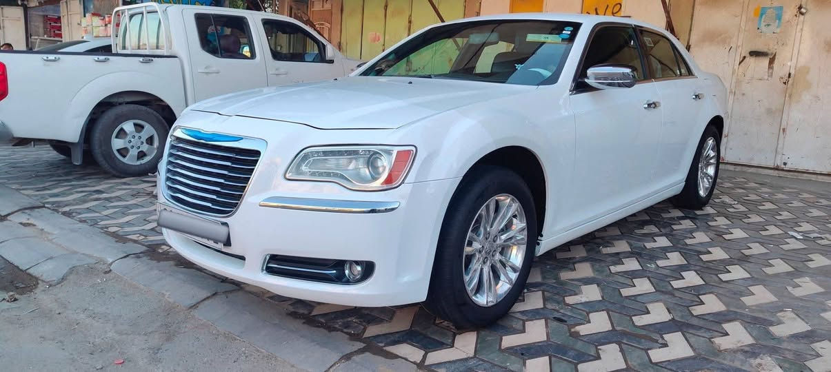 السلام عليكم
اوباما موديل 2012 كلييين
رقم  دولي سليمانيه بإسمي 
كفاله عامه من كلشي 
بچم كبس  
لايت زنون اصلي
كير طيارة 
السيارة جاهزة للاخير
تخم تاير 
باتري جديد اليوم شديته 
حداديه قبل يومين بدلتها كلها
جاااااهزه للاخير
مكانها ميسان / العماره 

***********
