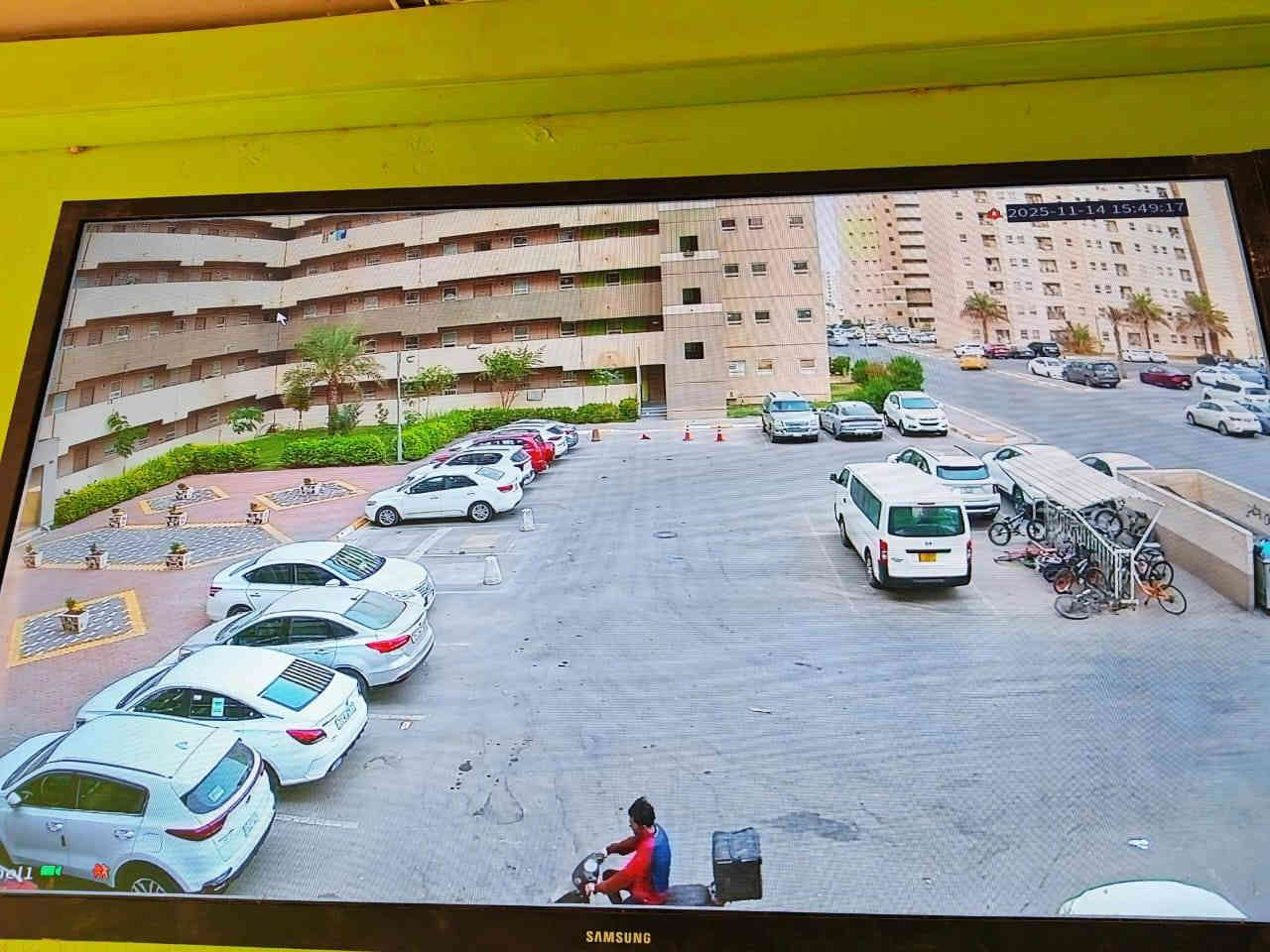 يوماً ما سأجلس وأهنئ نفسي، وأبتسم وأقول أنه كان صعباً لكنني فعلتها.
تم ربط وتاسيس 26 كامرة  لاحدى عمارات مجمع بسماية نوع Dahua دقة  5mpixcell .2 mpixcell  وكان توزيع الكامرات حسب مطلب ساكني العمارة
وان شاء الله القادم افضل واجمل ...
للاستفسار الاتصال على الرقم التالي
***********.   م.اسامة العقابي 
‏‪‏‪***********‬
*********** رياض الخزعلي
***********  نور
#الجميع
https://www.facebook.com/القبس-للديكورات-وكامرات-المراقبة-101845971499779/
