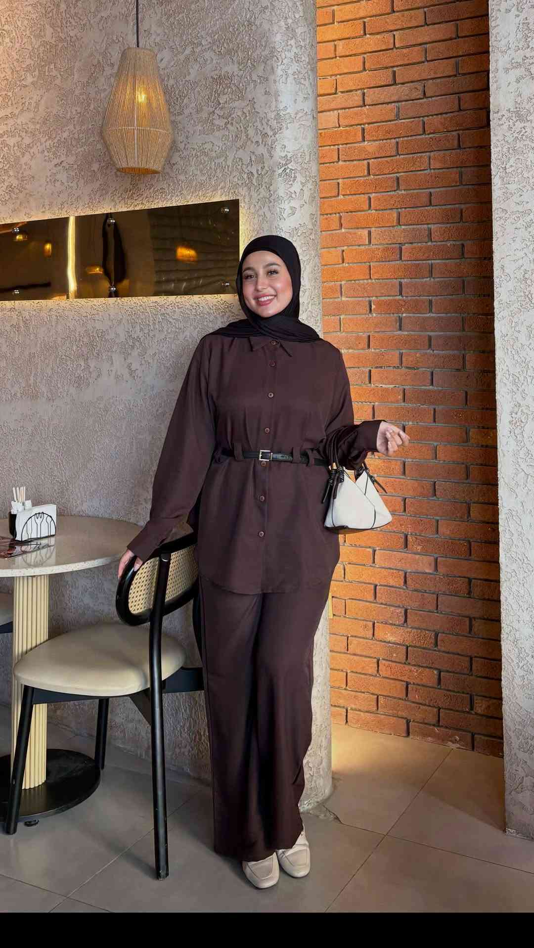 أزياء ارام 
سوت مـع الحزام / قميص طول 75 سم كيلوت 105
. رقم ( 1 ) يلبس 38 _ 40 
. رقم ( 2 ) يلبس 42 _ 44
. رقم ( 3 ) يلبس 46 _ 48


**إذا كنت صاحب هذا الإعلان وتريد حذفه لأي سبب، رجاءا أرسل رسالة إلى الدعم الفني**