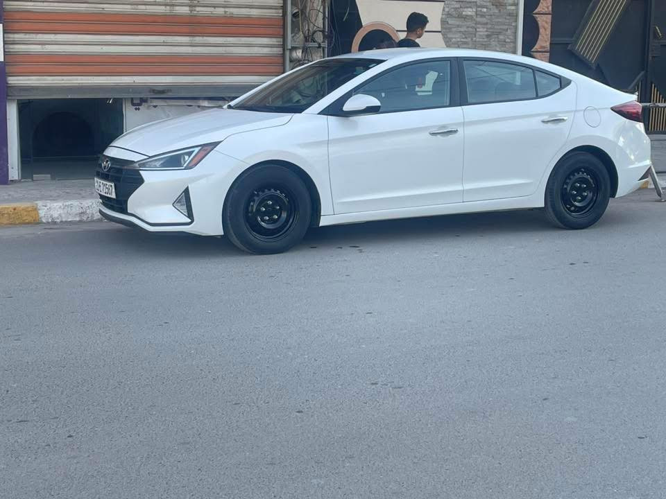 النترا للبيع ٢٠٢٠ سيارهً جديد مكفول سياره سونار بل منشور وارد امريكا سياره بدون صبغ سياره ماشي ٤٠ سياره جانت متروكه السعر ١٥٢ بي مجال بصيط ***********
