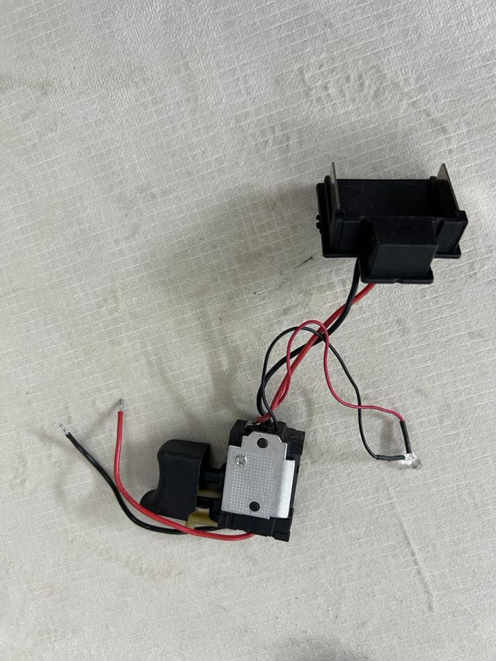 من رخصة الادمن المحترم 
متاح


**إذا كنت صاحب هذا الإعلان وتريد حذفه لأي سبب، رجاءا أرسل رسالة إلى الدعم الفني**