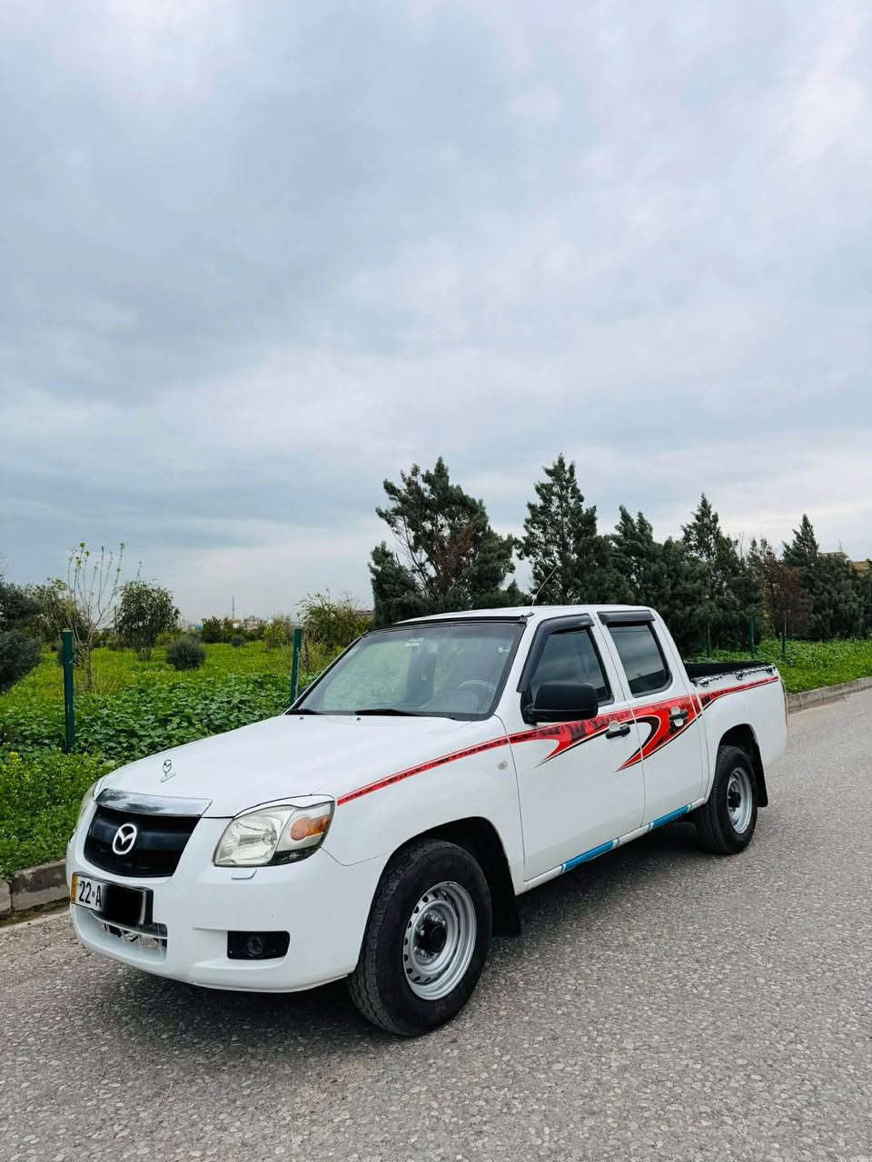 رەقەم تەلەفۆن (***********)
مازدە مۆدیل ٢٠٠٨ یابانی مەکینە ٨ و بەخ مەرغوب بی سبوغ بی لیدان شاشە ئایپاد و بلاجکتۆر تەبرید سارد و گەرم بەشەرت قفل مەرکەزی گێر و مەکینە و ئاکسل بەشەرت بەناو کردن و غەرامە بەشەرت شوێن هەولێر چوار تایەی نوێی لە ژێر دایە بێ کێشەیە سەیارەکە خاوێن ماوەتەوە نرخ ٨٧ وەرەقە و مەجال أربيل, العراق
